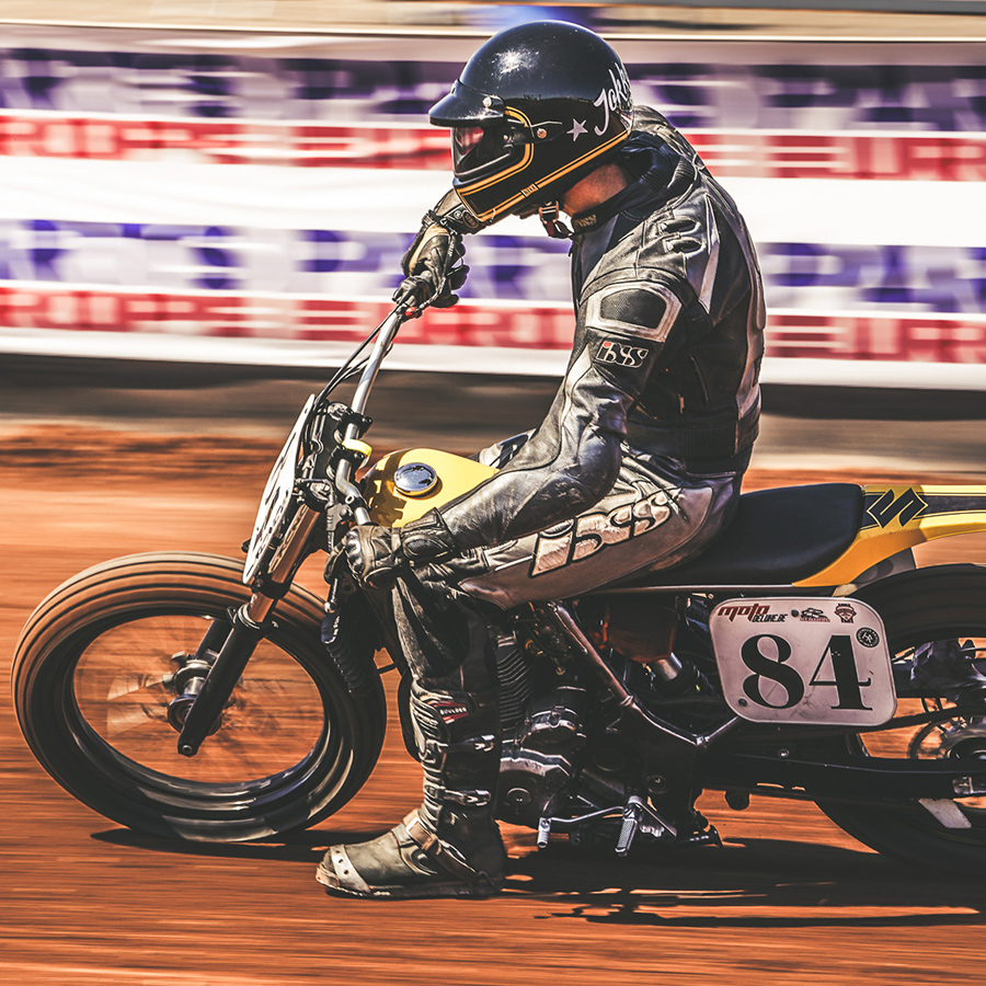HELLS RACE - Bar-To-Bar Flat Track Racing 