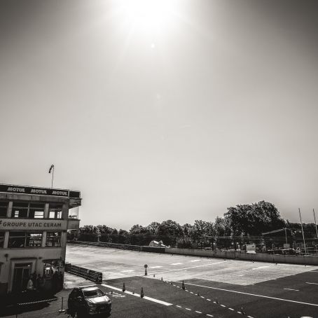 Montlhery Essenza by BEN OTT 57