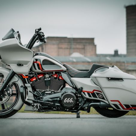 12 KODLIN FCK Road Glide  30. April 2021 Ben Ott DC S5