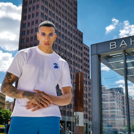 76 DEFSHOP Nike Shooting by BEN OTT 30. Mai 2021 Ben Ott  DC S5