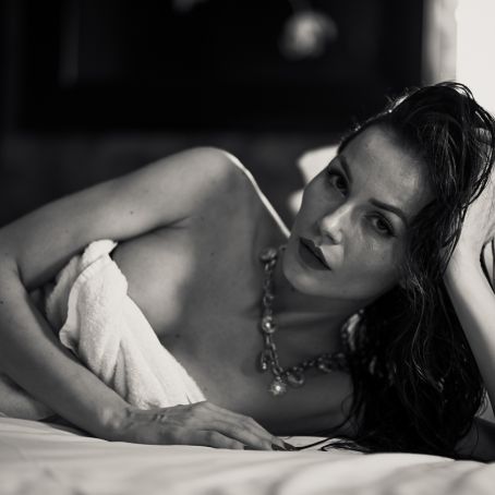 54  Erika Kytkowa  01. Marz 2022   R  BEN OTT FILM  NIKON Z 7
