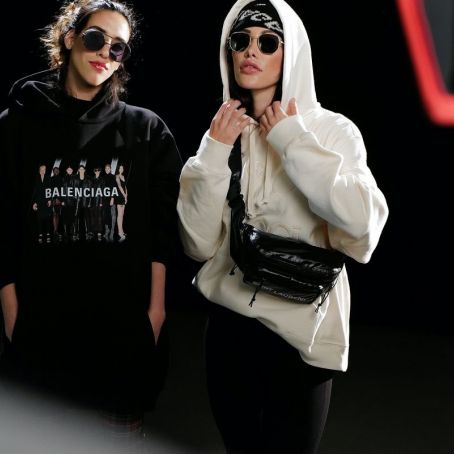 wear wolf shooting by ben ott 923 3878 1200 1200